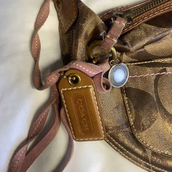 Coach metallic signature shoulder hobo - Picture 4 of 9